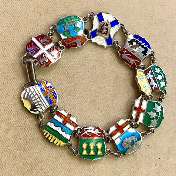 Jewelry - Vintage Sterling Silver Canadian Providence Coat of Arms Souvenir Bracelet